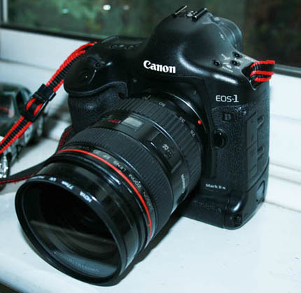 Canon EOS-1 Camera
